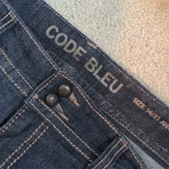 Dillards Code Blue women's jeans - Picture 2 of 4